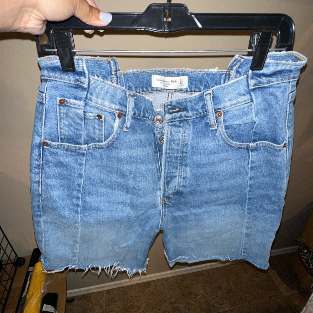 American eagle 7” high rise dad shorts size 31/12